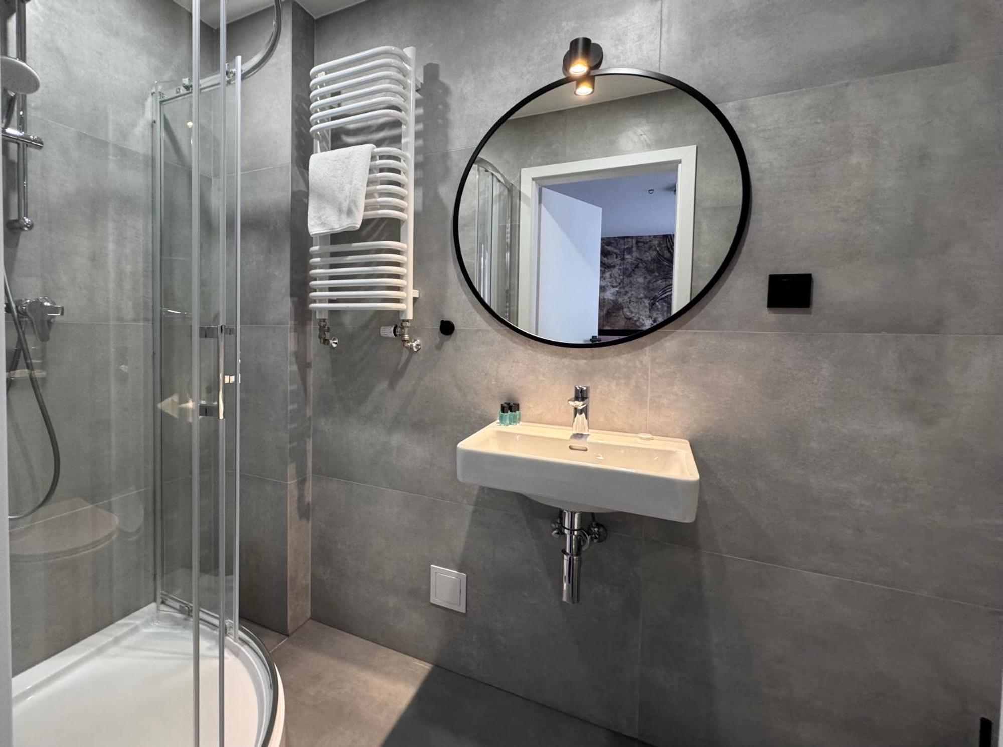 Cube House Aparthotel 크라쿠프 외부 사진